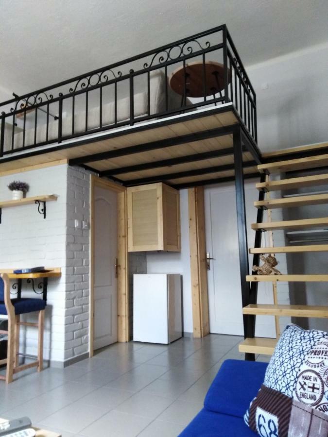 Apartmani Sirmium Sremska Mitrovica Exterior foto